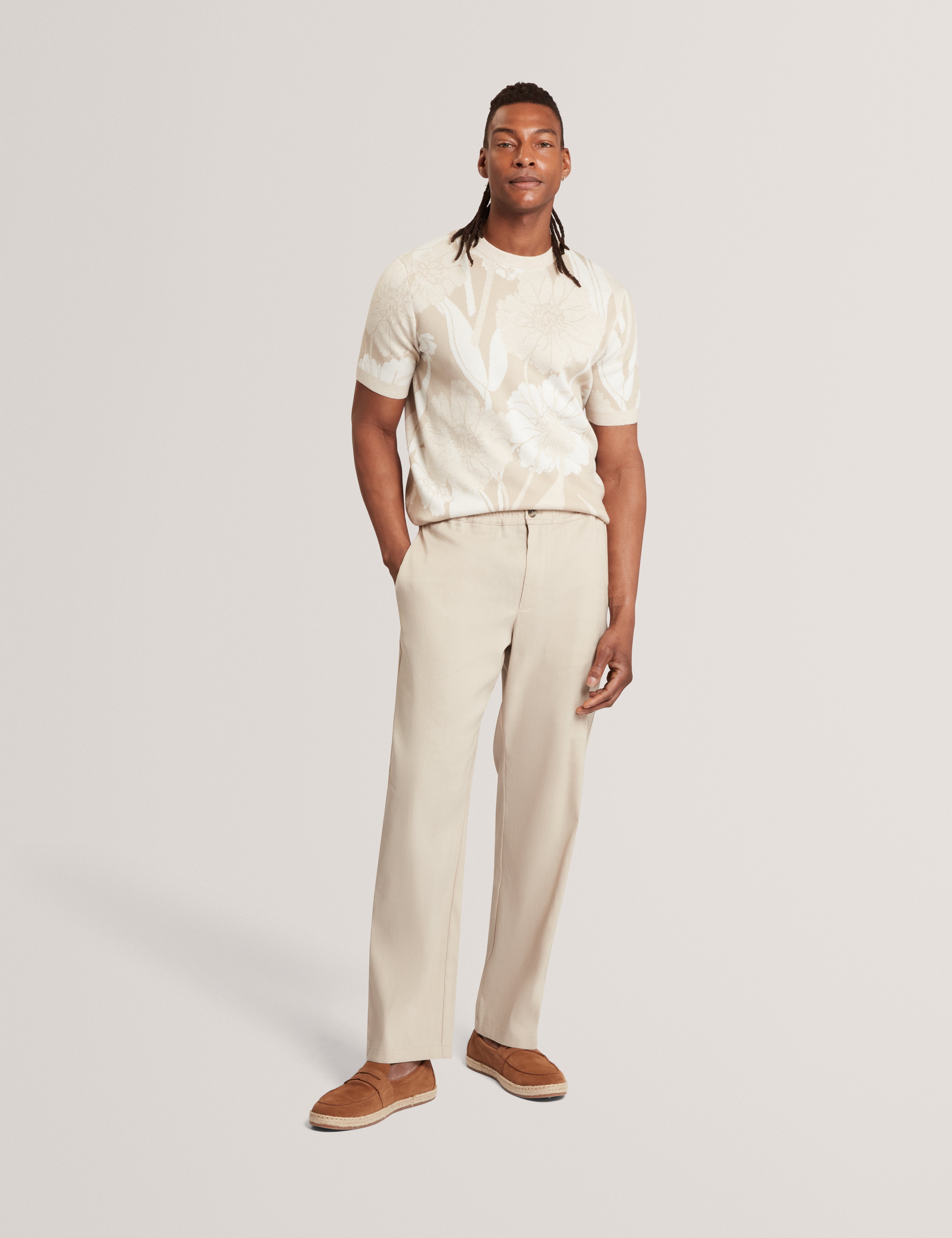 Baryn Short Sleeve Floral Jacquard T-Shirt Taupe