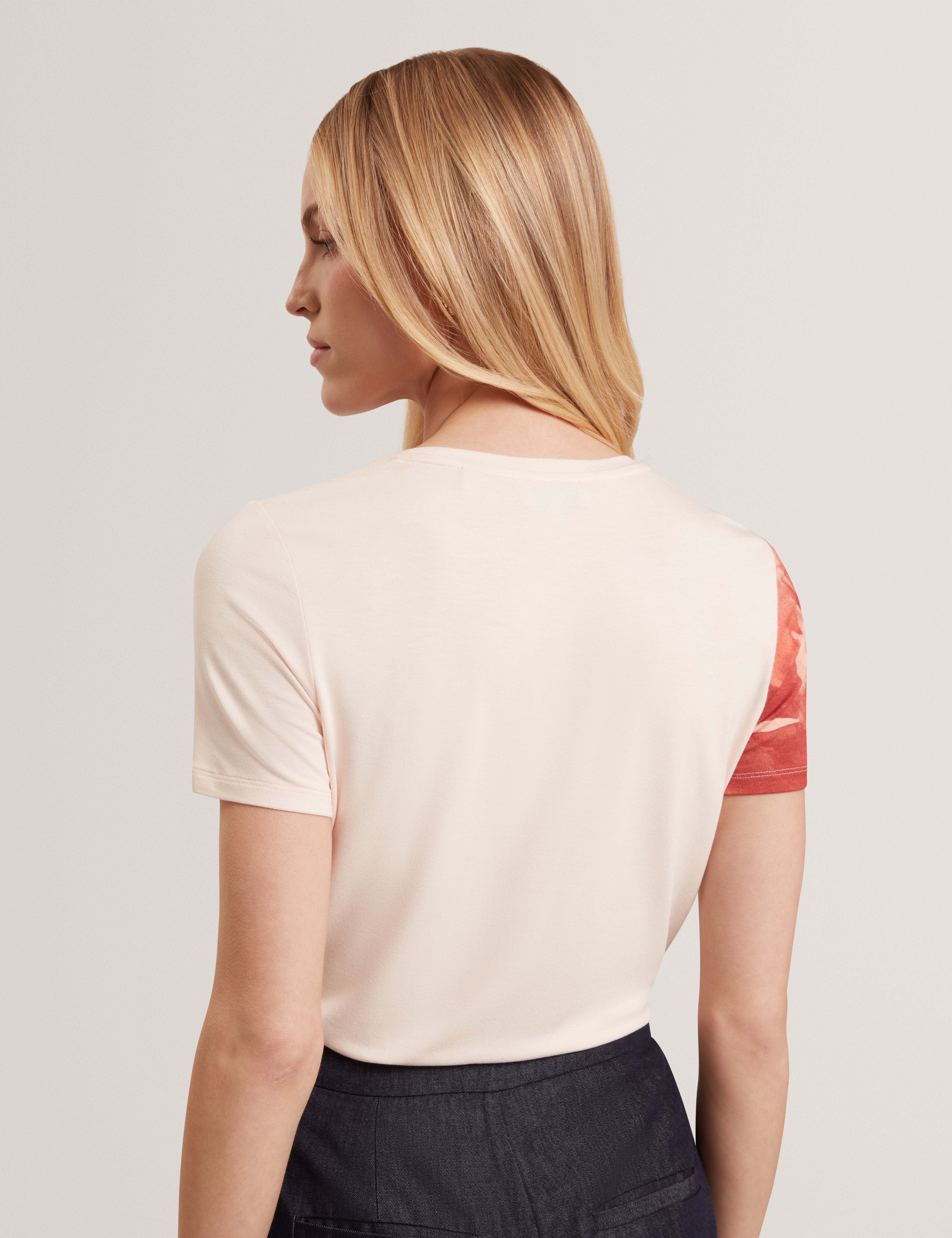 Bindii Floral Printed Fitted Tee Coral