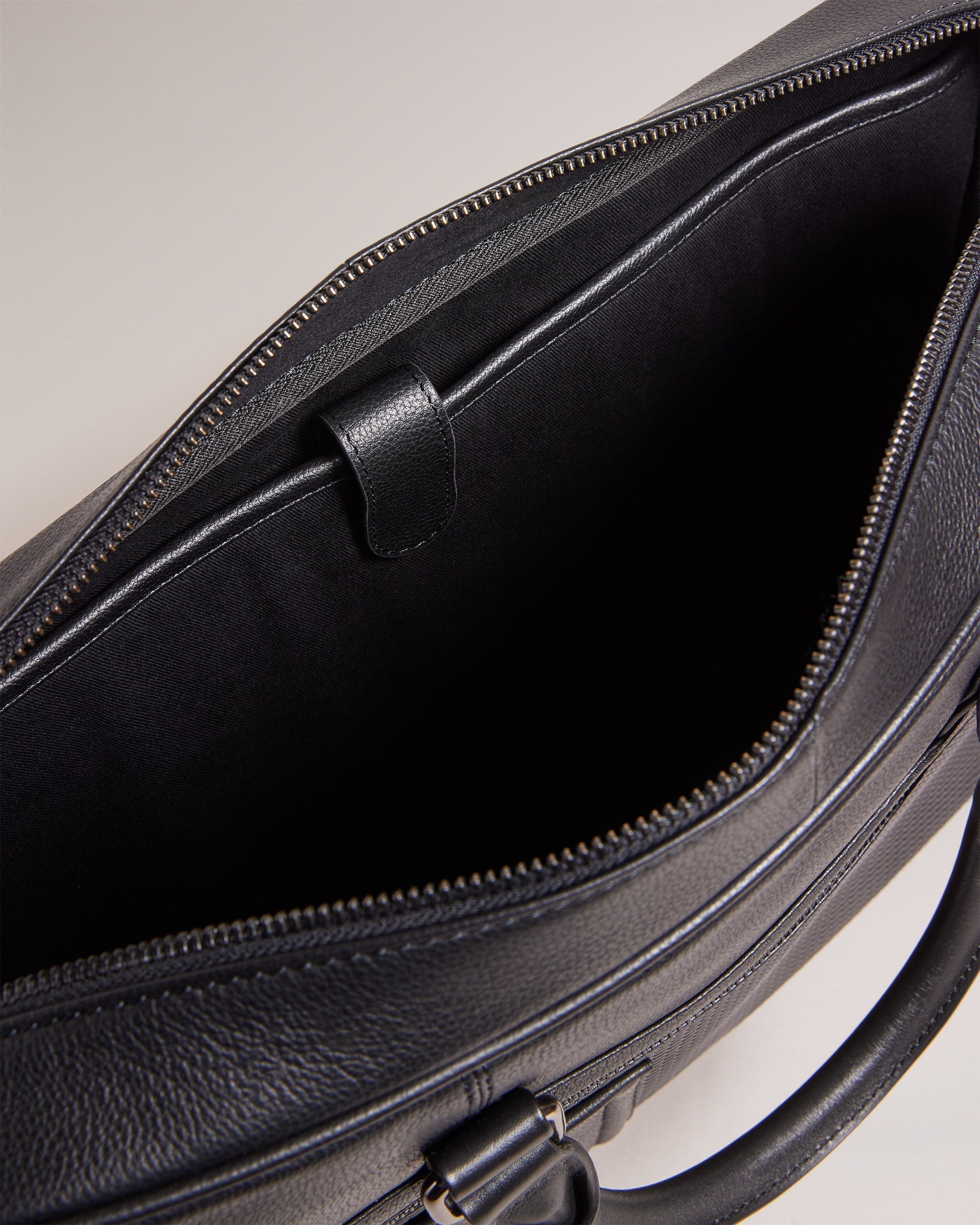 Canvess Texture Leather Document Bag Black