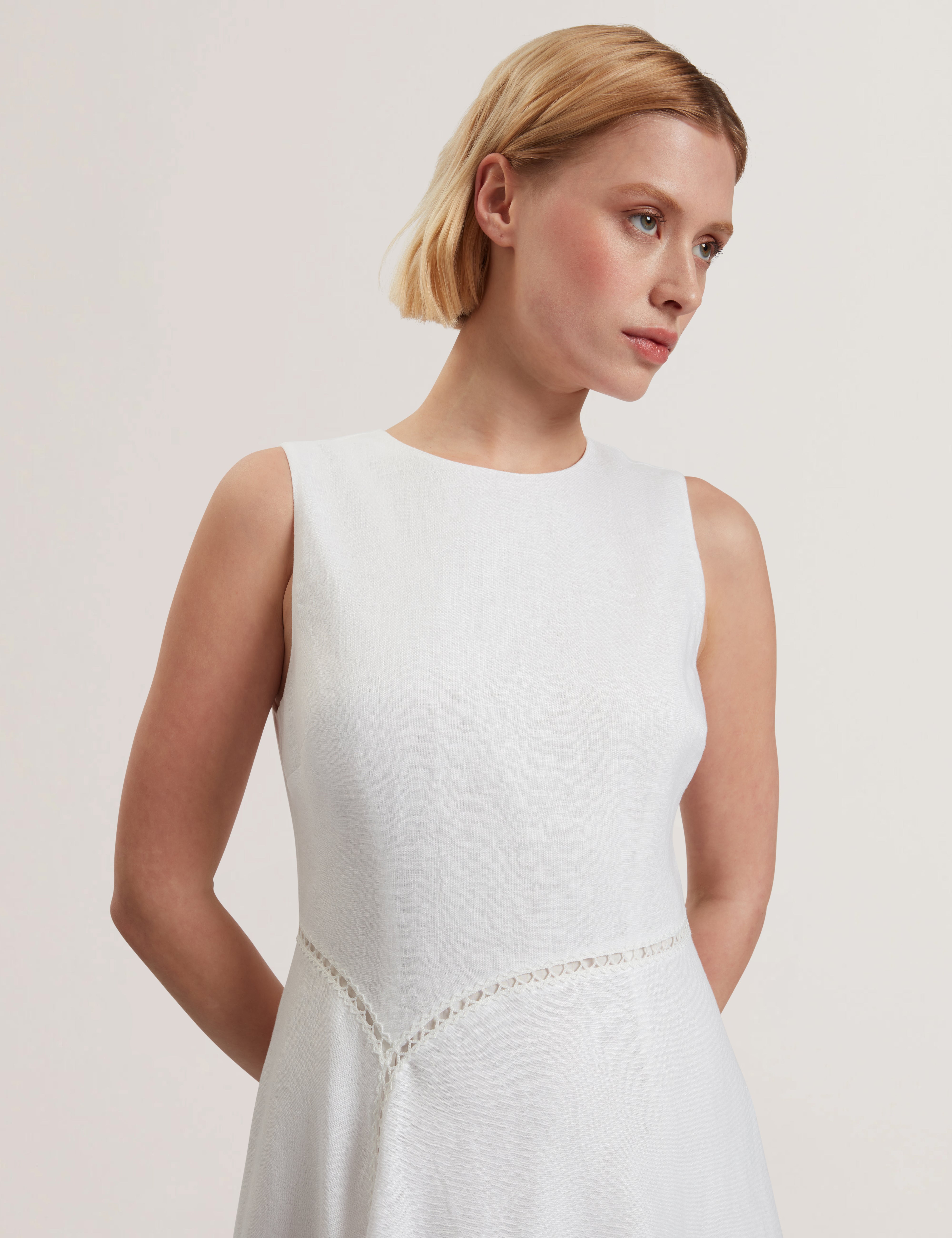 Uliaa Asymmetric Trim Detail Linen Midi Dress White